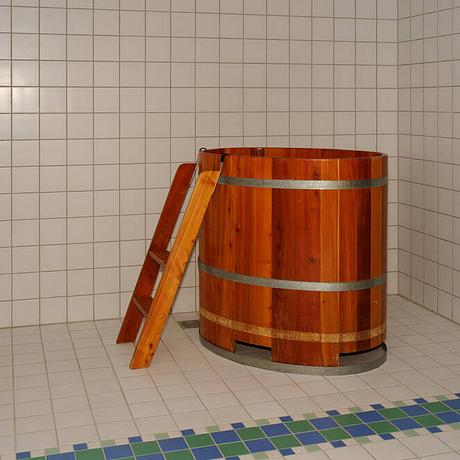 Tauchbecken